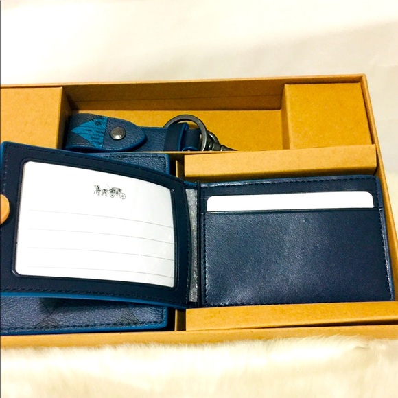 NWT Coach boxed 3 in 1 Navy Wallet gift Set - Picture 5 of 9